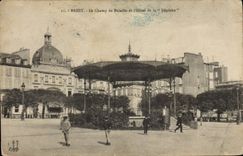 CPA Kiosque Brest le champ de bataille et l'hotel de la Depeche 