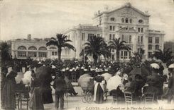 CPA Kiosque Cannes Le concert sur la Place du casino 
