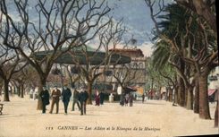 CPA Cannes Les allees et le Kiosque de la musique 