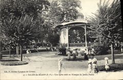 CPA Kiosque Salies de Bearn Une apres midi au kiosque du jardin public