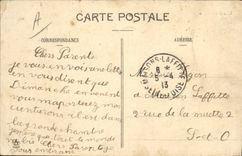 CPA Chien Chiens des Pyrenees Le dejeuner 