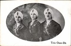 Vintage Postcard Trio Ozer Da
