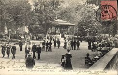CPA Kiosque Grenoble Jardin de l'Hotel de ville Le concert 