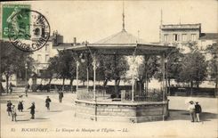 CPA Kiosque de musique et l'eglise Rochefort 