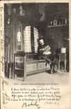 CPA Folklore Bretagne Botrel chez lui devant son lit clos 