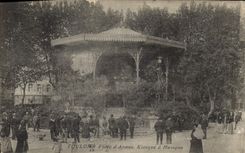 Vintage Postcard Bandstand Place Toulon weapons