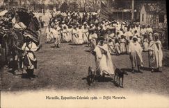 CPA Chien Chiens Marseille Exposition coloniale 1922 Defile Marocain Maroc Levrier 