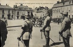 CPA Militaria Near the front A French general saluting the regiment colours 