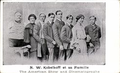 CPA Kobelkoff et sa famille The American show and Cinematographe 