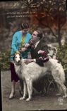 CPA Chien Chiens Femme 