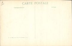 Vintage Postcard Militaria Mr. Poincare President of the Republic on the face of the troops observing the battle