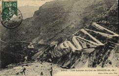 Postal expulsa los cordones del cuello de Braus Cazadores