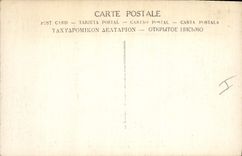 Vintage Postcard Militaria general Gouraud reviews the soldiers of its army