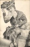 CPA Fantaisie Illustrateur Femme Automobile 