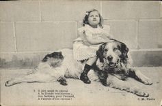 CPA Chien Chiens Enfant 