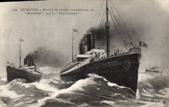 Vintage Postcard Bateau Steamer Le Havre Speed record gains by Provence over Deutschland