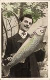 CPA Fantaisie Paques Poisson Homme 