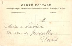 Postal Corrida Toro Arenas de Beziers el juego del abrigo