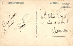 CPA Corrida Taureau Course de taureaux La toreador touche les cornes du taureau 