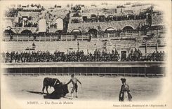 CPA Corrida Course de taureaux Nimes Une passe de muleta 