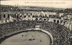 CPA Corrida Course de taureaux Nimes Course de mise a mort dans les arenes Passes de Muleta 