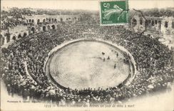 CPA Corrida Course de taureaux Nimes Interieur des arenes un jour de mise a mort 