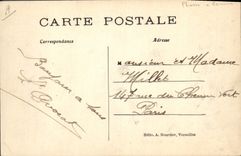 CPA Chasse a courre Chantilly Meute de l'equipage de SAR Mgr le Duc de Chartres sur la pelouse devant les ecuries Chiens Chien