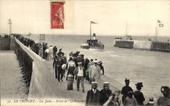 Vintage Postcard Boat Steamer Treport piers Left of Picardy