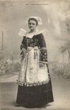 Vintage Postcard Folklore Young girl of Lanriec