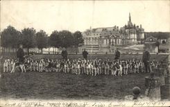 CPA Chasse a courre Chantilly Promenade de la meute Chiens Chien 