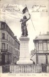 CPA Compiegne Statue de Jeanne d'Arc 