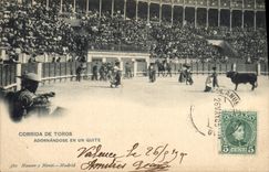 CPA Corrida Course de taureaux Adornandose en un quite 