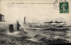 CPA Bateau Paquebot Le Havre La Provence entrant au port par gros temps 