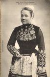 CPA Folklore Jeune fille de Quimper 