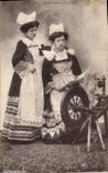 CPA Folklore Jeunes filles de Pont Aven 