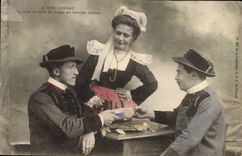 CPA Folklore Concarneau La corde sensible du Breton est dans son estomac 