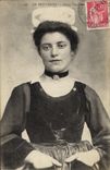 CPA Folklore Jeune paysanne Bretagne 