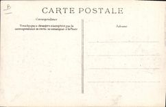 CPA Compiegne Fetes de Jeanne d'Arc Caroles du Moyen Age La demoiselle Mlle Blanche Mante devant sa loge 