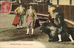 CPA Corrida Course de taureaux Dando la puntilla 