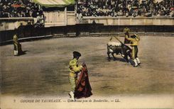 CPA Corrida Course de taureaux Une bonne pose de banderilles 
