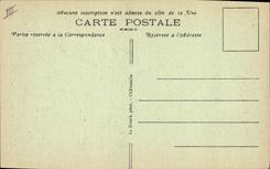 CPA Folklore Plougastel Daoulas Costume des femmes 