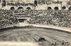 CPA Corrida Course de taureaux Nimes Les arenes 