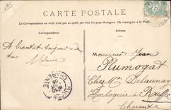 CPA Folklore Bourg de Batz Entre deux danses un peu de repos au bord de la mer est tout indique 