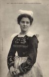 CPA Folklore Jeune fille de Scaer 