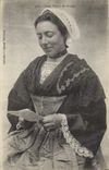 CPA Folklore Jeune fille de Sarzeau 