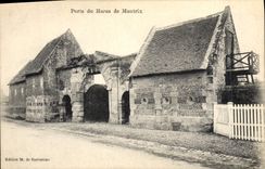 CPA Cheval Chevaux Hippisme Porte du haras de Mautrix