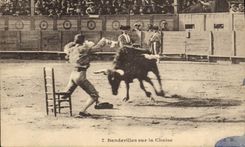 CPA Corrida Course de taureaux Banderilles sur la chaise 