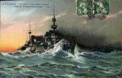 CPA Bateau de Guerre Le cuirasse Patrie par gros temps Dumont Duparc