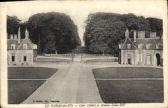 CPA Cheval Equitation Hippisme Le Haras du Pin Cour Colbert et Avenue Louis XIV