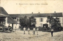 CPA Cheval Equitation Hippisme Bures Interieur du hars Casernement